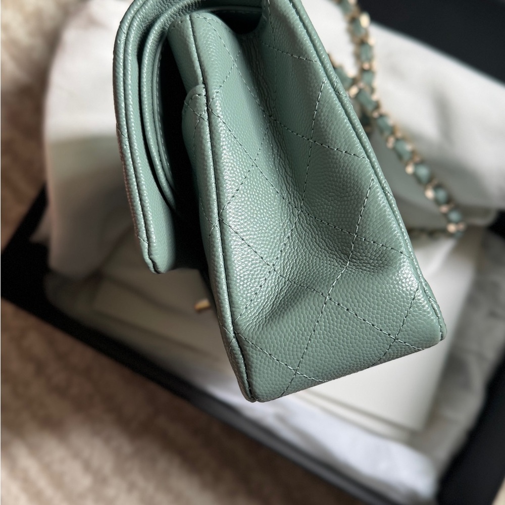 Chanel Green Quilted Shoulder Bag with Silver Hardware - Picture 3 of 15